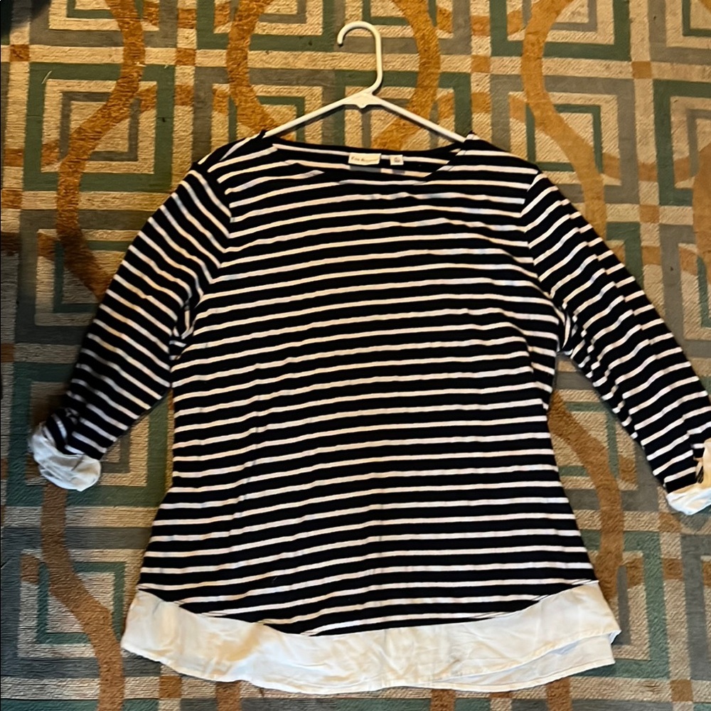 Kim Rogers Black and White Fitted Buttoned Blouse
